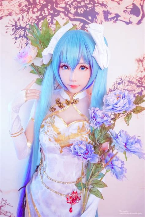 ely ehenti|Ely Cosplay .